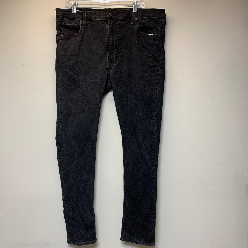 Levis Skinny Taper Jeans Mens 42x32 Black Excellent Premium Denim Stretch